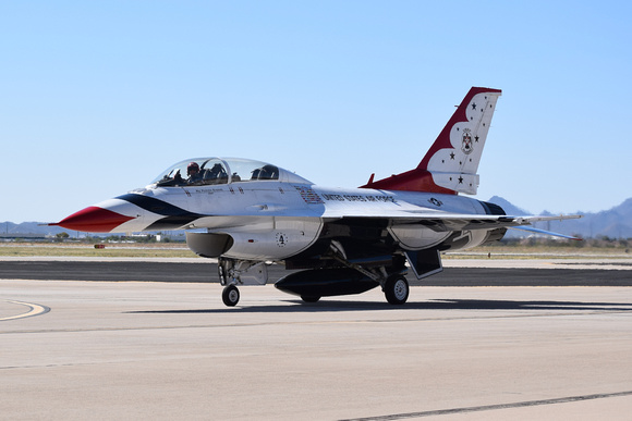 USAF Thunderbird F-16 - Slot
